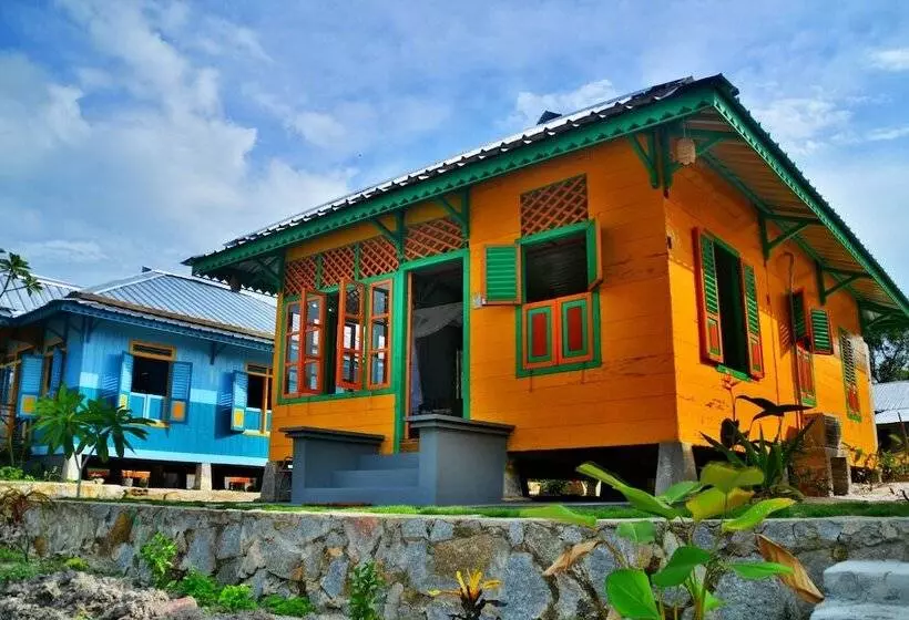 Aamiaismajoitus (B&B) Rock And Wreck Dive Resort