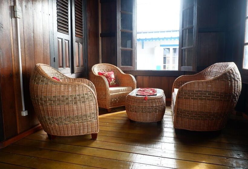 Bed and Breakfast Rock And Wreck Dive Resort