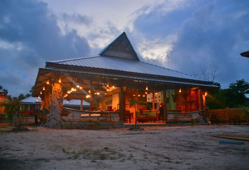 Bed and Breakfast Rock And Wreck Dive Resort