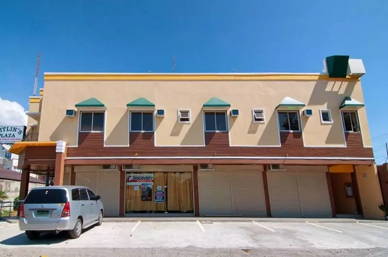 ホテル Caitlin's Plaza