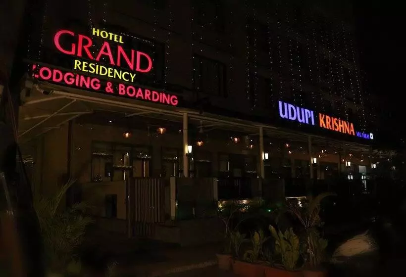 ホテル Grand Residency