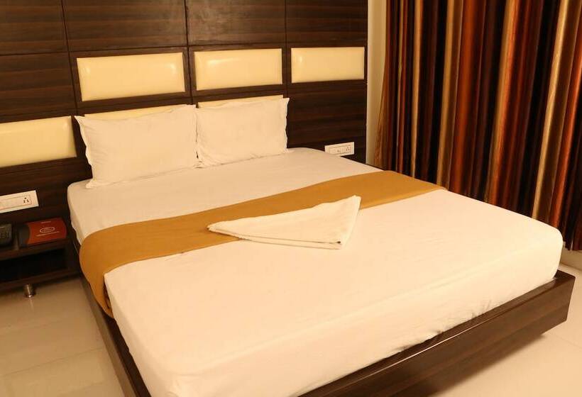 Hotel Grand Residency