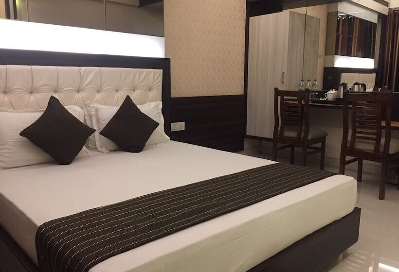 Hotel Grand Residency