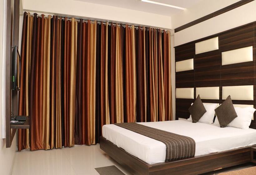 Hotel Grand Residency