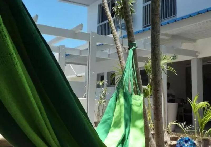 هتل Hôtel Le Grand Bleu