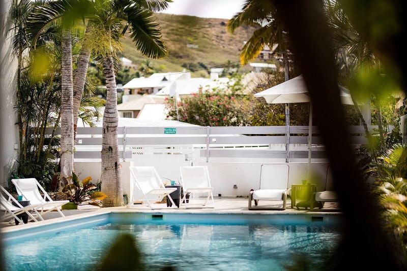 هتل Hôtel Le Grand Bleu