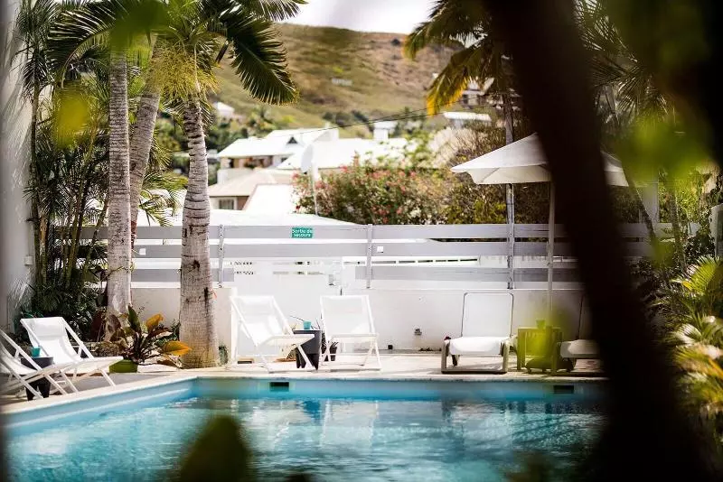 هتل Hôtel Le Grand Bleu