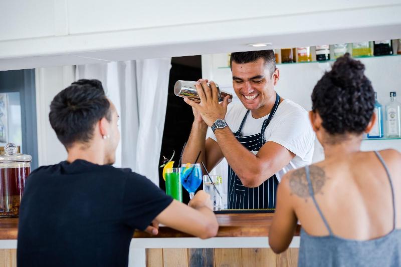 هتل Hôtel Le Grand Bleu