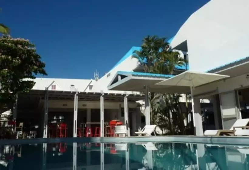 هتل Hôtel Le Grand Bleu