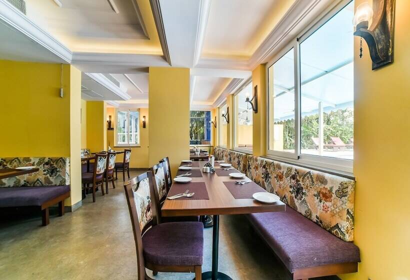 Hotel Capital O 28820 Silver Shell Resort