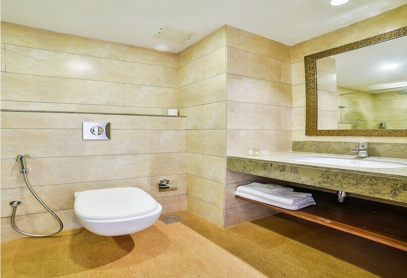 Hotel Capital O 28820 Silver Shell Resort