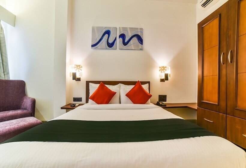 Hotel Capital O 28820 Silver Shell Resort