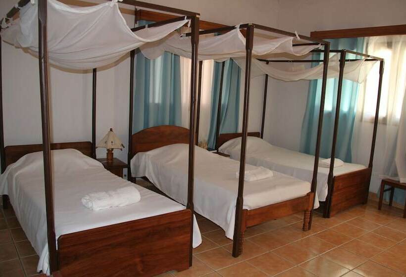 هتل Tsienimparihy