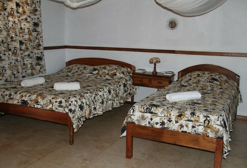 هتل Tsienimparihy