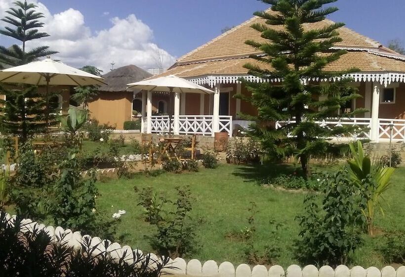 هتل Tsienimparihy