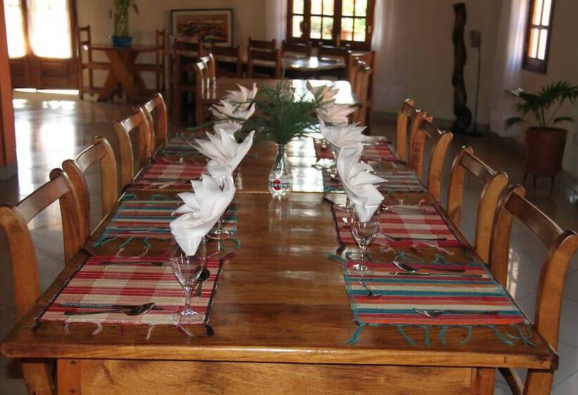 هتل Tsienimparihy