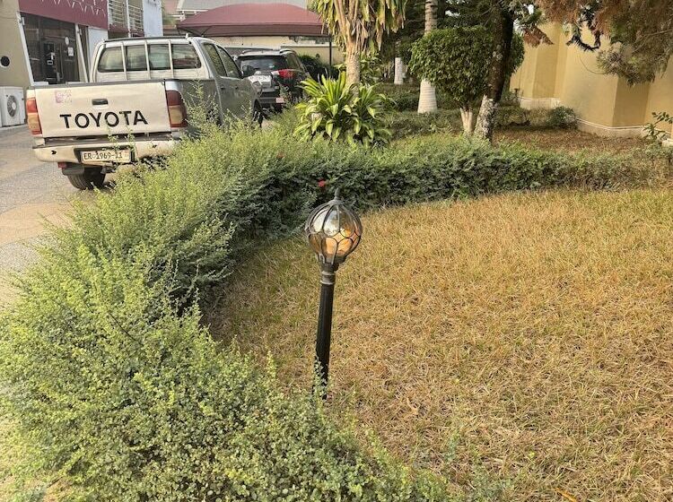 Пансион Larosa Executive Guest House