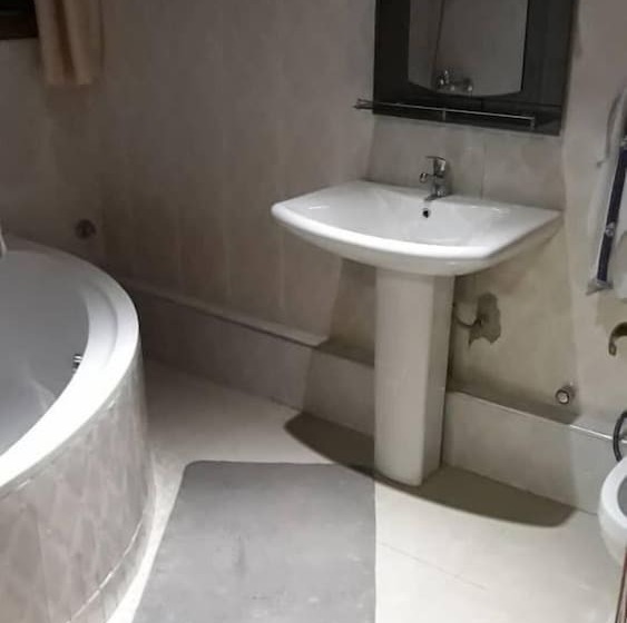 Пансион Larosa Executive Guest House