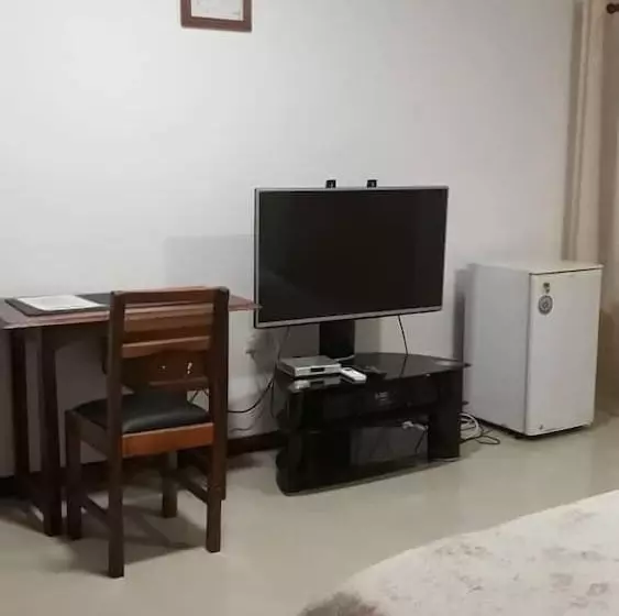 ペンション Larosa Executive Guest House