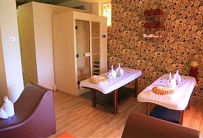 Zig Zag Hotel And Spa