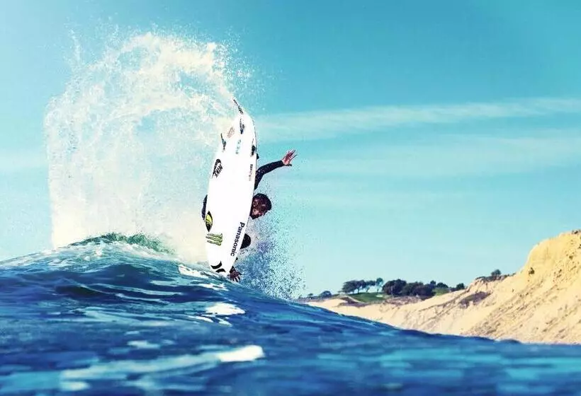 Retkeilymaja Selina Boavista Ericeira