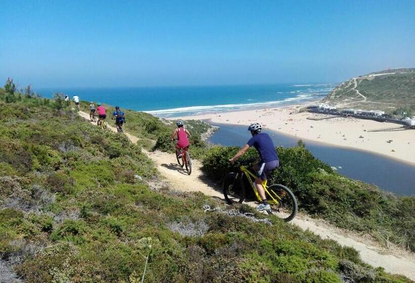 هاستل Selina Boavista Ericeira