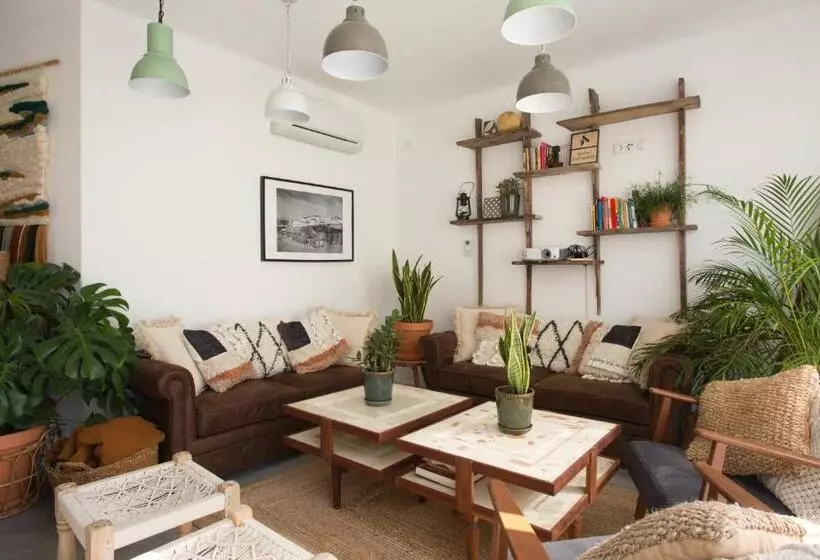 Retkeilymaja Selina Boavista Ericeira