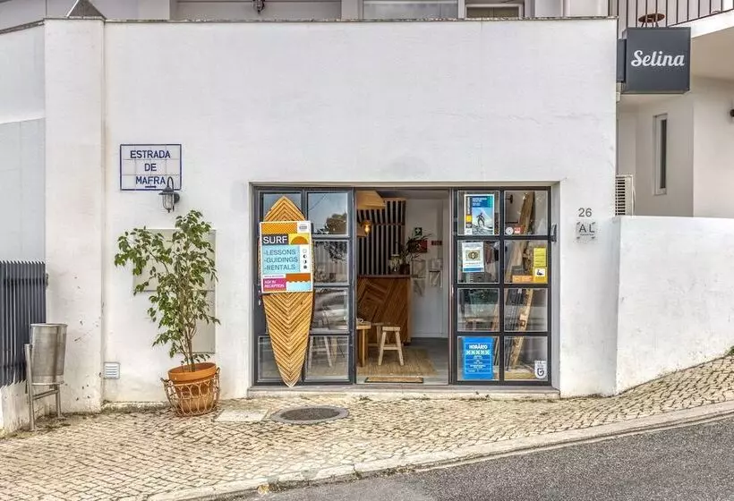 Retkeilymaja Selina Boavista Ericeira