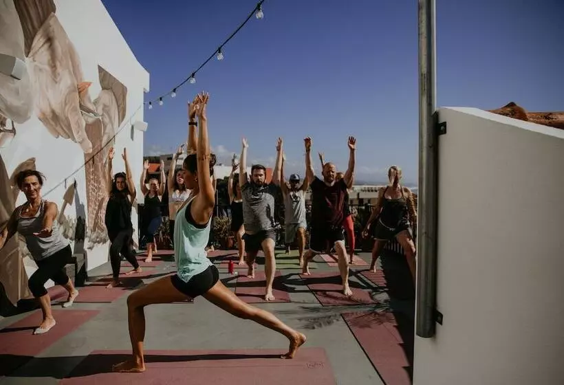 Retkeilymaja Selina Boavista Ericeira