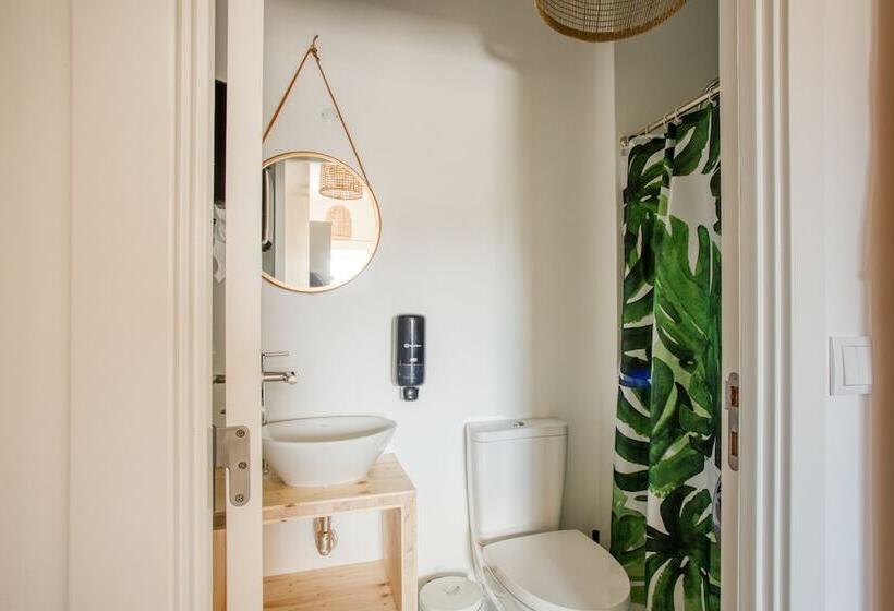 هاستل Selina Boavista Ericeira