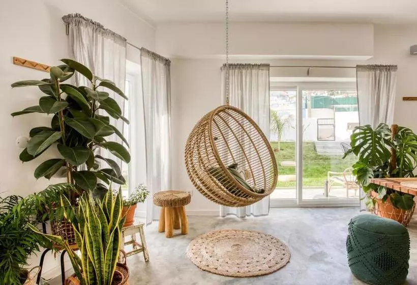 Retkeilymaja Selina Boavista Ericeira