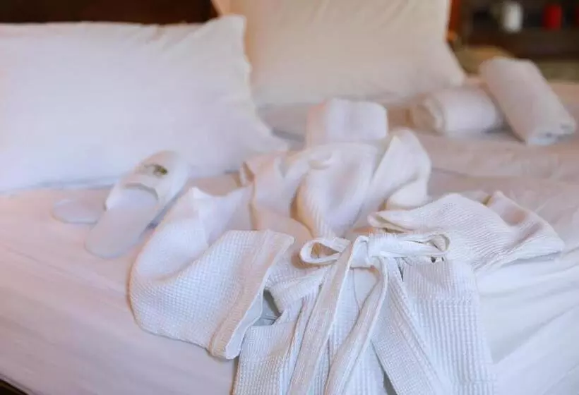 Boutique Hotel Palea Poli