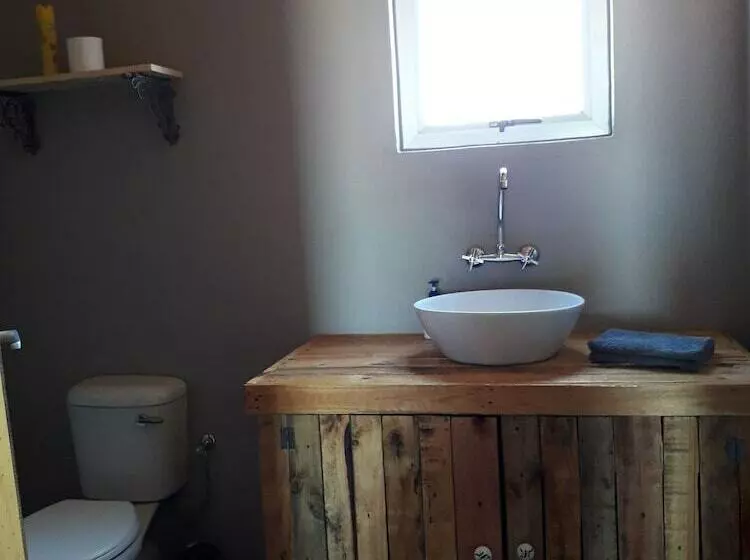 هتل Blue Bushman Luxury Tented Lodge