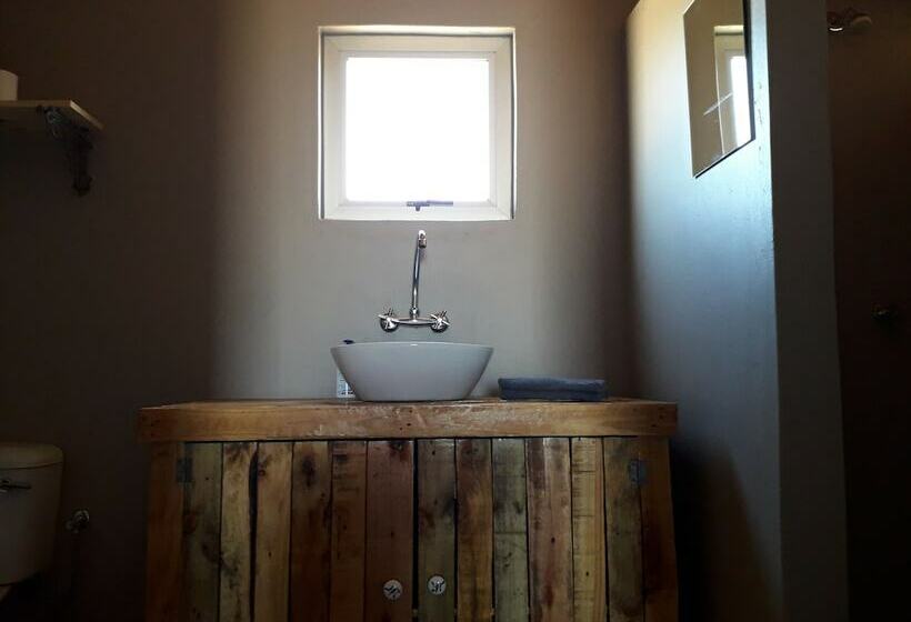 هتل Blue Bushman Luxury Tented Lodge