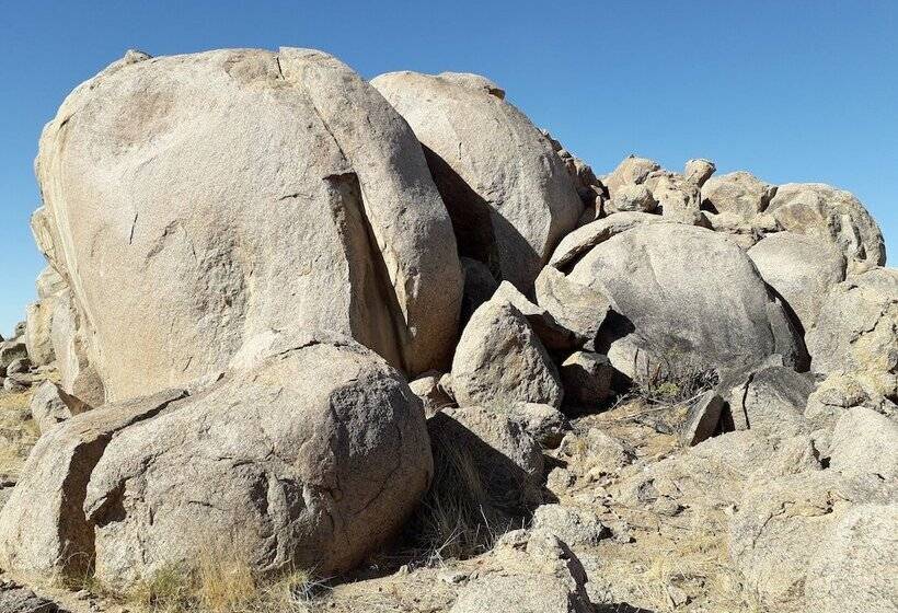 هتل Blue Bushman Luxury Tented Lodge