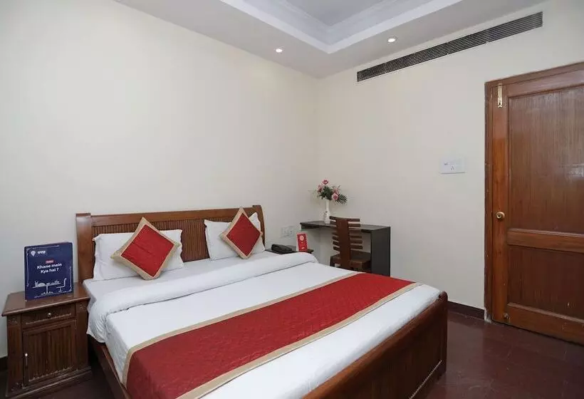 Hotel Capital O 14451 The Residency