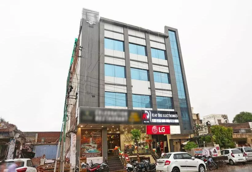 هتل Central Grand By Oyo Rooms