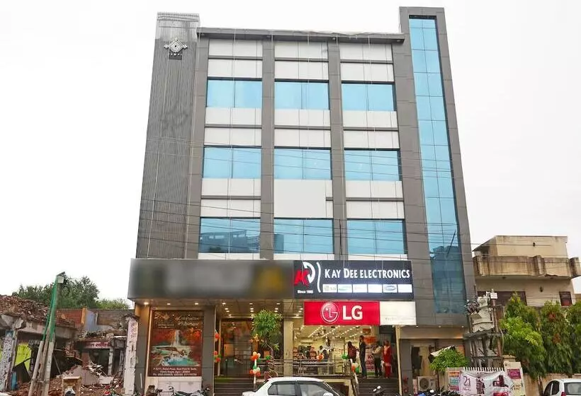 هتل Central Grand By Oyo Rooms