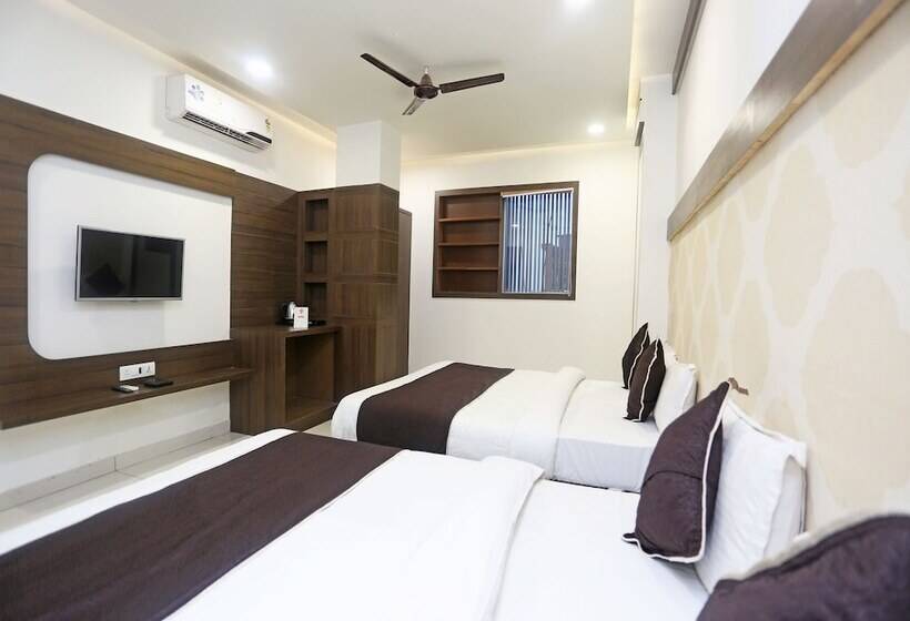 فندق Central Grand By Oyo Rooms