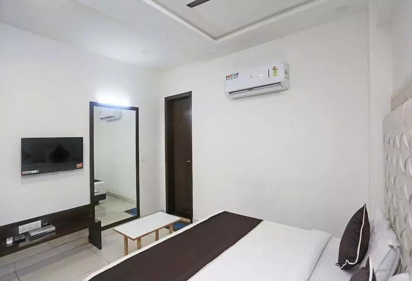 هتل Central Grand By Oyo Rooms