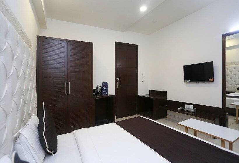 فندق Central Grand By Oyo Rooms