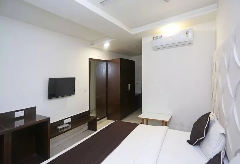 هتل Central Grand By Oyo Rooms