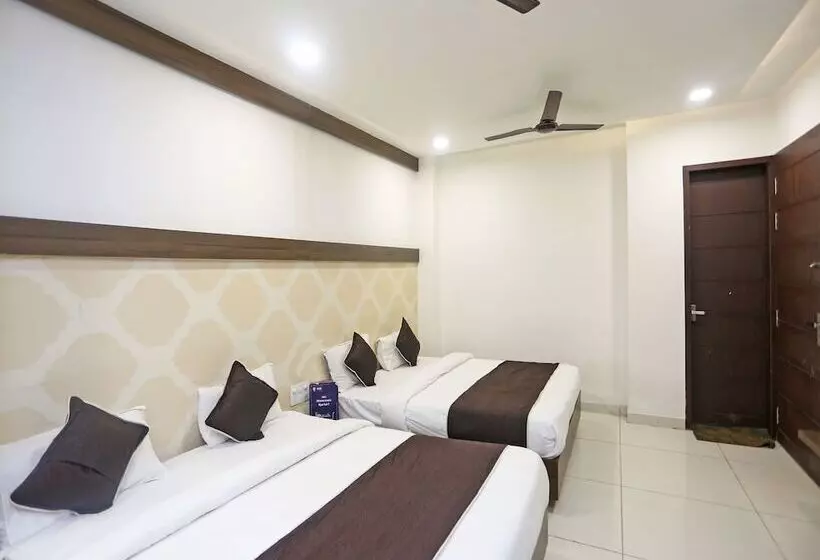 هتل Central Grand By Oyo Rooms