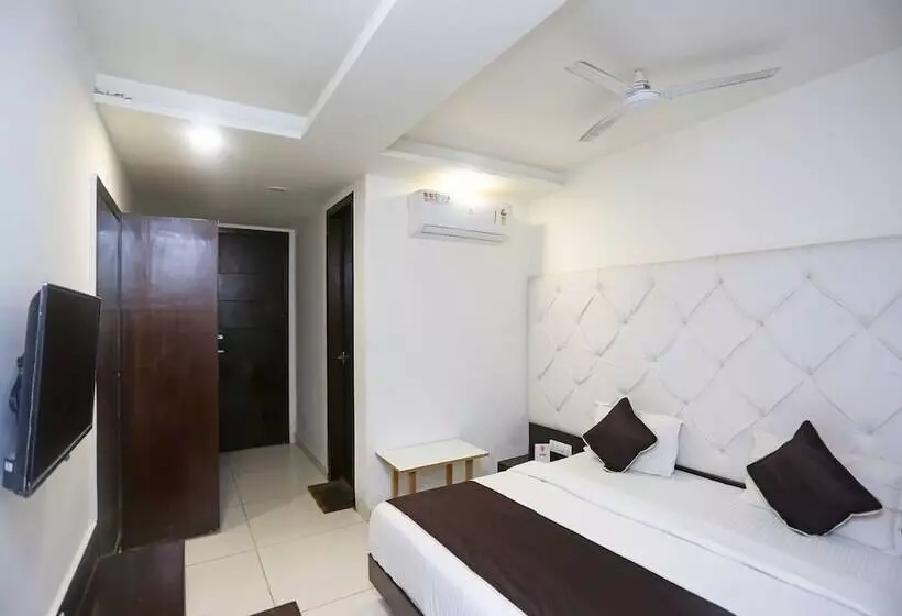 هتل Central Grand By Oyo Rooms