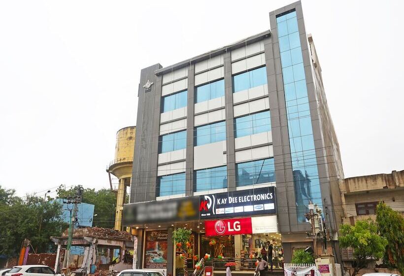 فندق Central Grand By Oyo Rooms