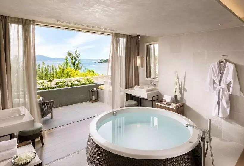 Hotelli Halekulani Okinawa