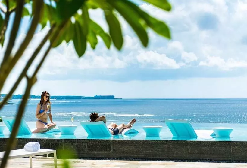 Hotelli Halekulani Okinawa