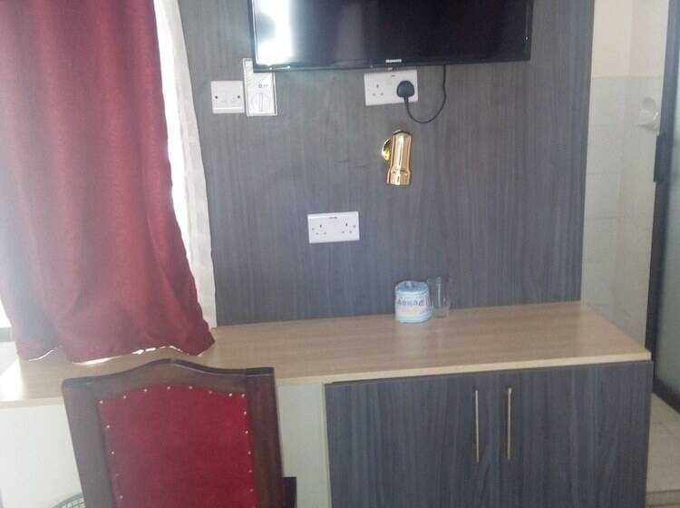 هتل Kendas Village