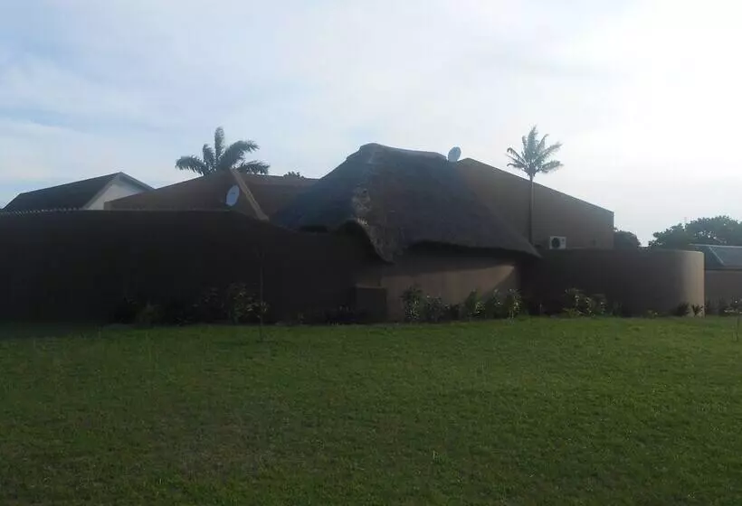 هتل Natal Mahogany