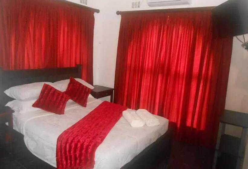 هتل Natal Mahogany